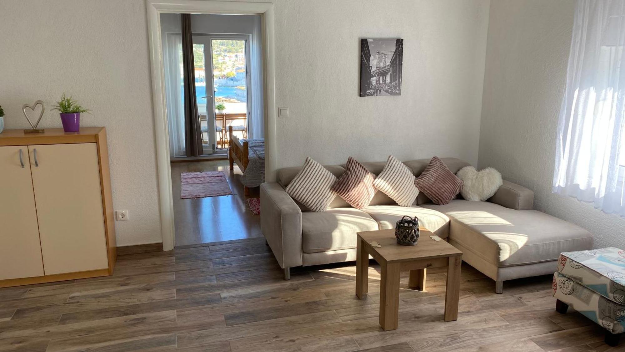 Appartement Sunset House With Seaview à Hvar Town Extérieur photo